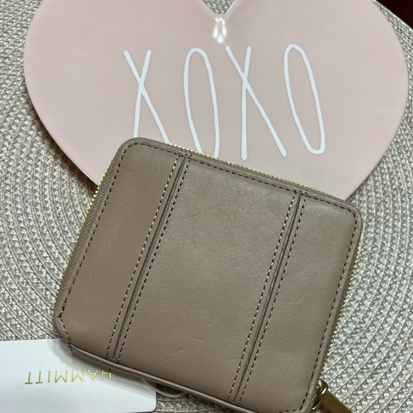 NWT Hammitt 5 North Wallet - Picture 2 of 3